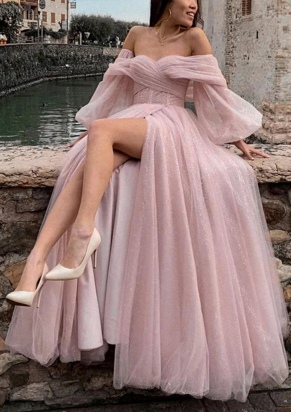 Serene Hill 2024 Arabic Pink A-Line Off-the-Shoulder Side Split Luxury Dubai Prom Dress for Women's Party LA72677 Serene Hill 2024 Arabic Pink A-Line Off-the-Shoulder Side Split Luxury Dubai Prom Dress for Women's Party LA72677