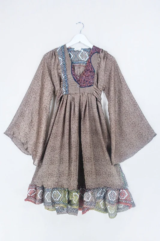 Lunar Mini Dress - Vintage Sari - Clay Brown Garden Path Floral - Size XXS Petite Cozy A-Line Mini Dress Lunar Mini Dress - Vintage Sari - Clay Brown Garden Path Floral - Size XXS Petite Cozy A-Line Mini Dress