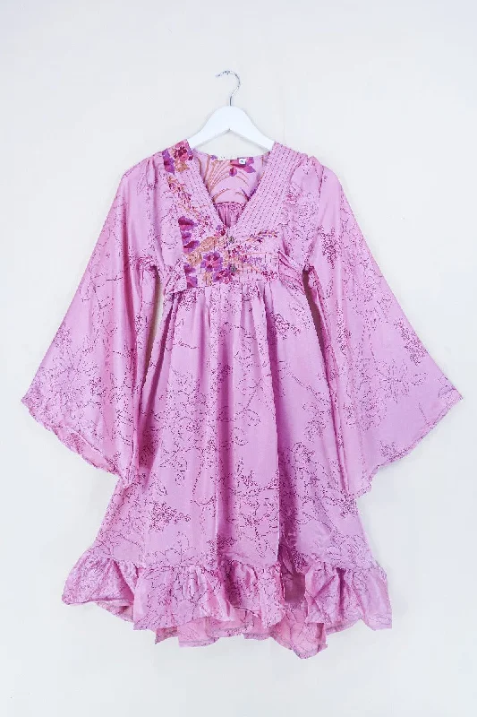 Lunar Mini Dress - Vintage Sari - Dusky Rose Pink Painted Floral - Size XXS Petite Trendy Mesh Mini Dress Lunar Mini Dress - Vintage Sari - Dusky Rose Pink Painted Floral - Size XXS Petite Trendy Mesh Mini Dress