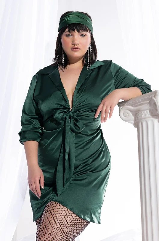 PLUS KNOCK 'EM OFF THEIR FEET DEEP V NECK MINI DRESS GREEN Stylish Sweetheart Neck Mini Dress