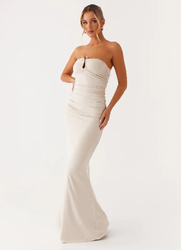 Rudy Maxi Dress - Ivory Elegant Maxi Dress with Ruffles