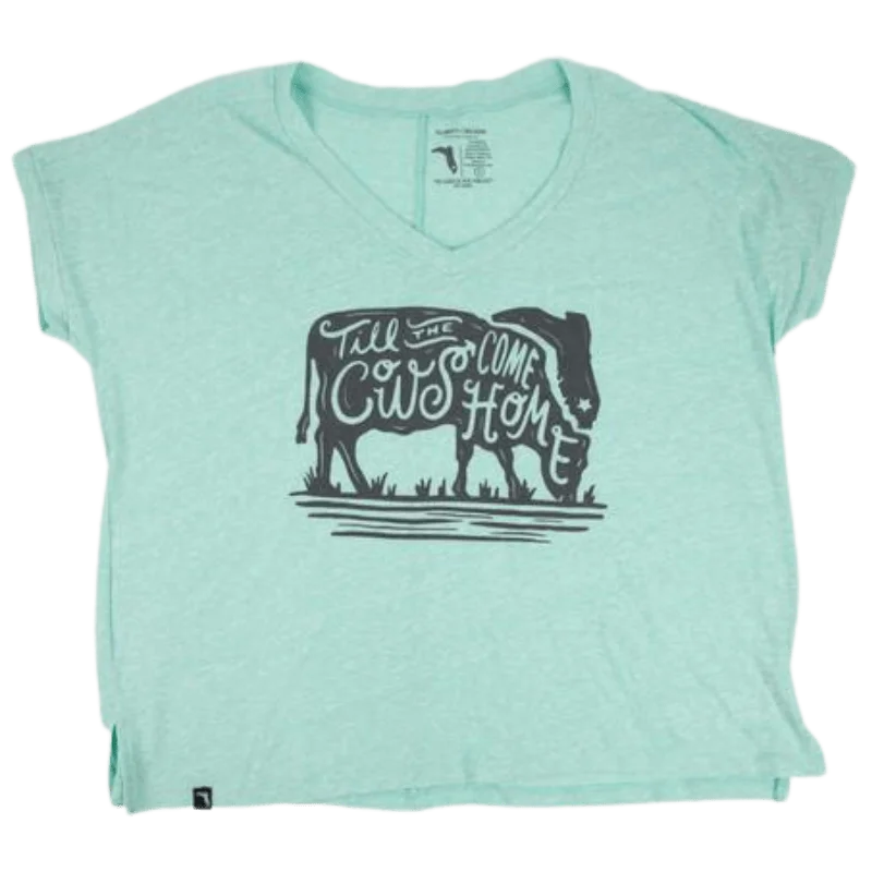 Florida Cracker Trading Co. Women's Blue "Til the Cows Come Home" Cropped Tee Welt Pockets Slit Pockets Flap Pockets