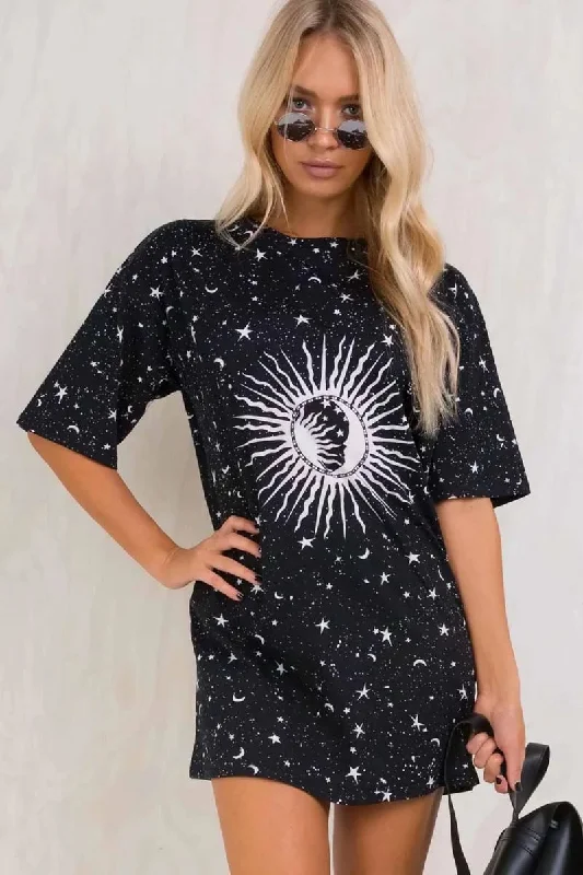 Women's Black Oversized Crewneck Moon And Stars T-shirt Dress Hooded Caped Shawl Collar Women's Black Oversized Crewneck Moon And Stars T-shirt Dress Hooded Caped Shawl Collar