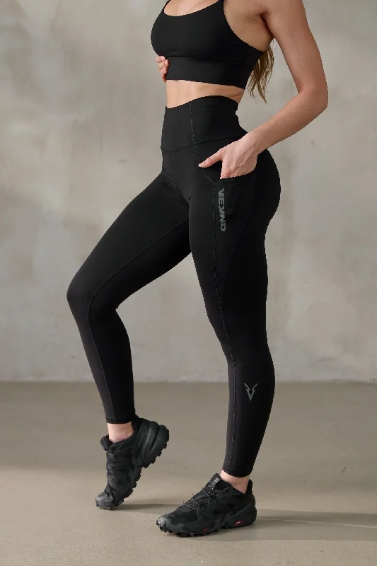 V_SCULPT POCKET LEGGINGS - Black Cozy Reflective Detail Leggings