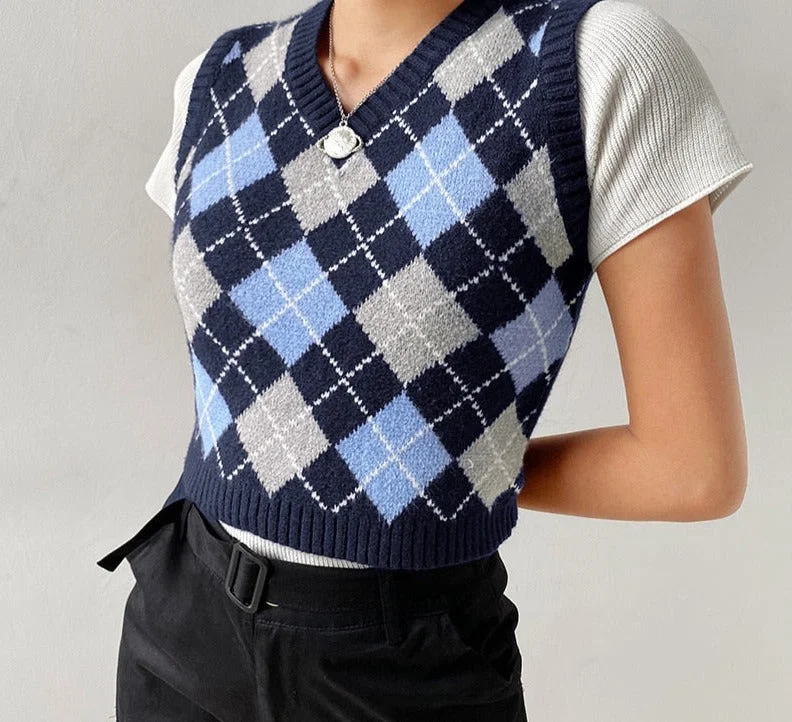 Sweater Vest Women  Black Sleeveless Plaid Knitted Crop Sweaters Casual Autumn Preppy Style tops V Neck Vintage Zippered Buttoned Snapped