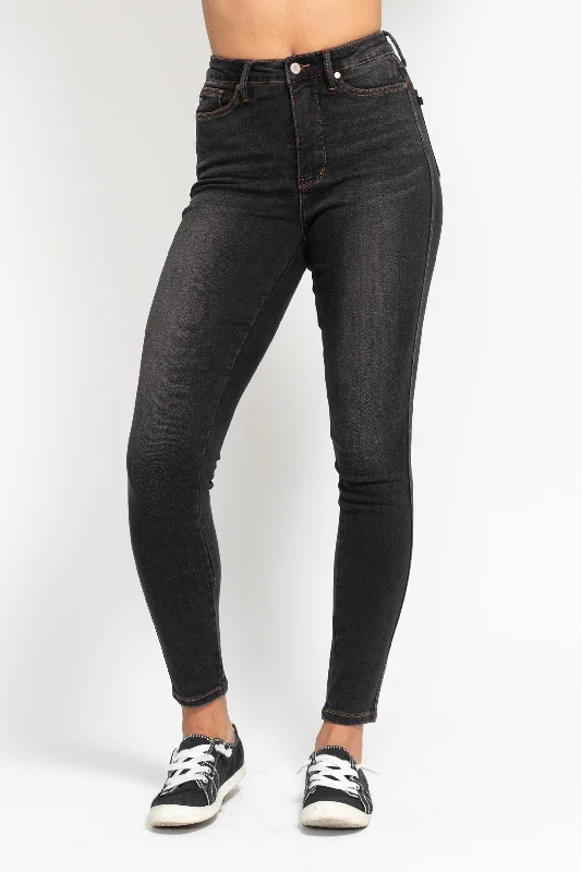 Judy Blue HW Tummy Control Black Wash & Contrast Thread Jeans - Curvy Size Trendy Low-Rise Bootcut Jeans Judy Blue HW Tummy Control Black Wash & Contrast Thread Jeans - Curvy Size Trendy Low-Rise Bootcut Jeans